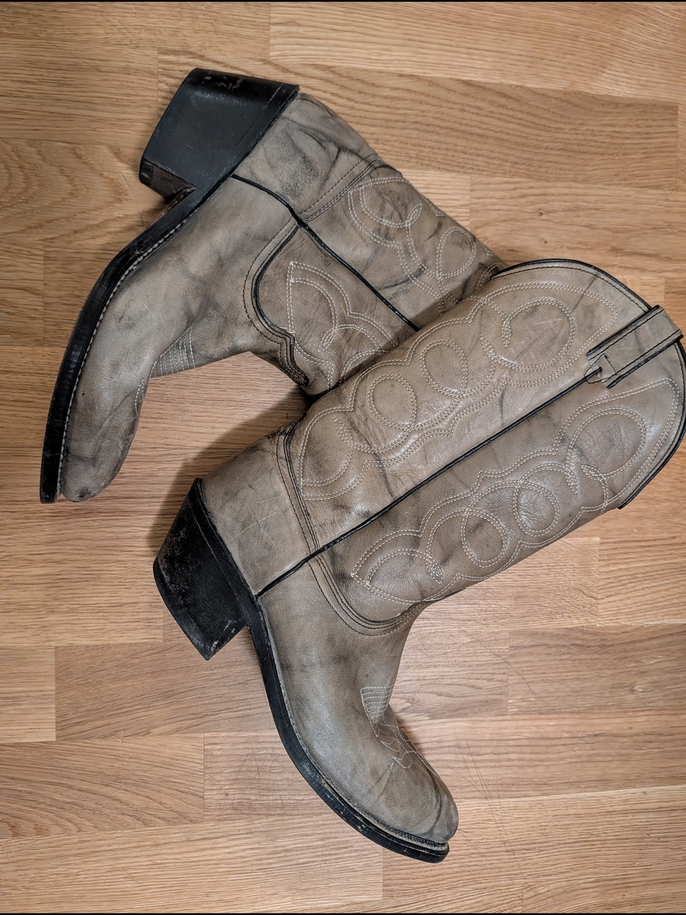 Vintage Wrangler Distressed/Marble Grey Leather Made In USA Cowboy Boots